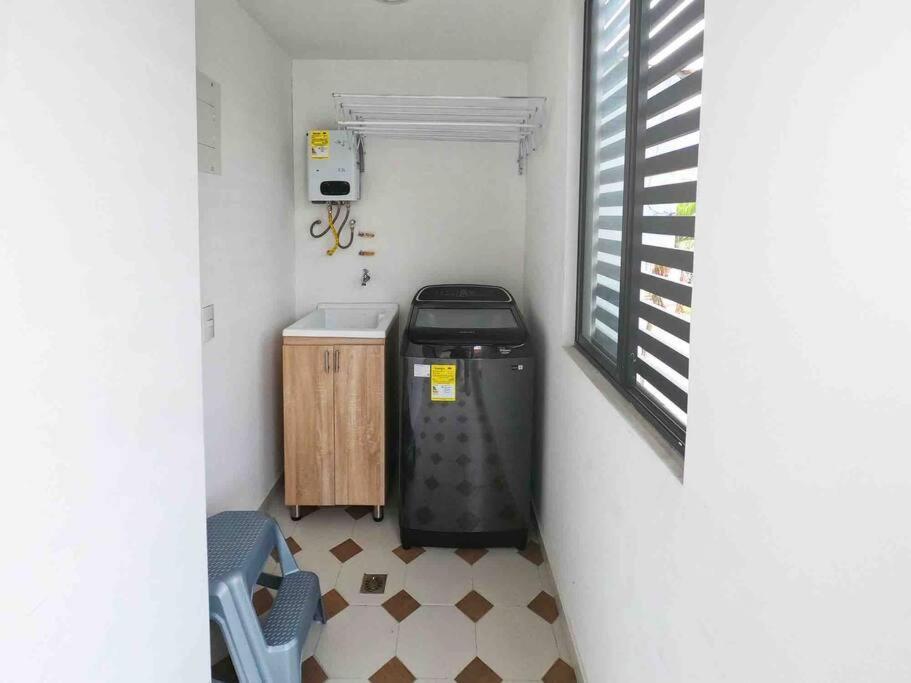 New Apto In Convenient Location With Parking Apartamento Medellín