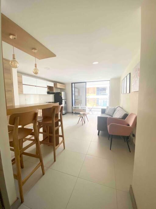 Apartment New Apto In Convenient Location With Parking *
