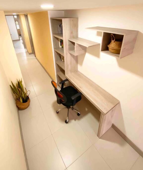 New Apto In Convenient Location With Parking Apartment *